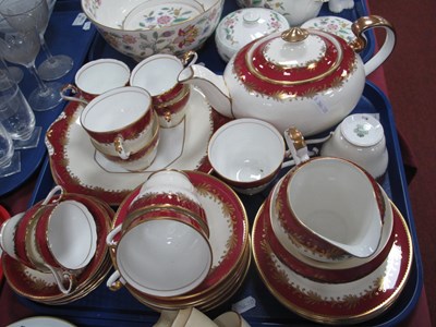 Lot 1183 - Aynsley 8013 Table China, of thirty-one pieces...