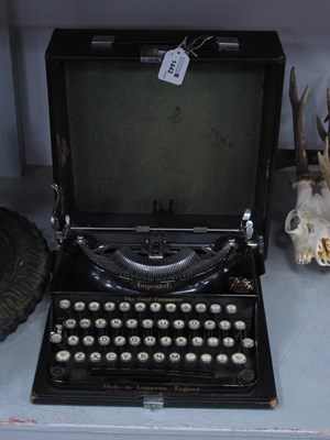 Lot 1442 - Imperial Typewriter