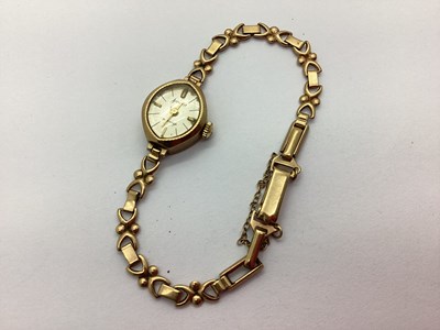 Lot 269 - Accurist; A 9ct Gold Ladies Dress Watch, the...