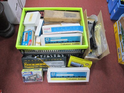 Lot 478 - Twenty-Two Mainly 'OO' Gauge/4mm Boxed Rolling...