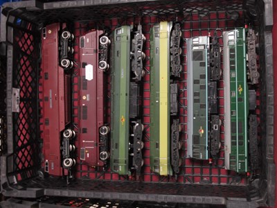 Lot 581 - Six 'OO' Gauge/4mm Unboxed Diesel Locomotives,...