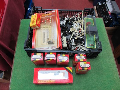 Lot 616 - Quantity of 'OO' Gauge/4mm Hornby Etc Loose...