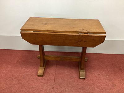 Lot 1460 - Robert 'Kingpost' Ingham Arts & Crafts...