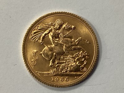 Lot 559 - 1966 Elizabeth II Gold Sovereign.