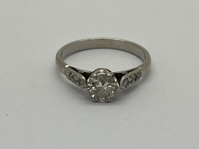 Lot 326 - An Art Deco Style Single Stone Diamond Ring,...