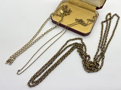 Lot 252 - A Dainty Fine Link Chain, to snap clasp...