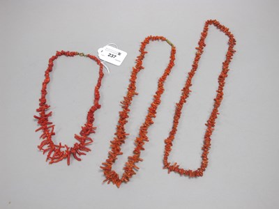 Lot 237 - A Vintage Twig Coral Graduated Necklace,...