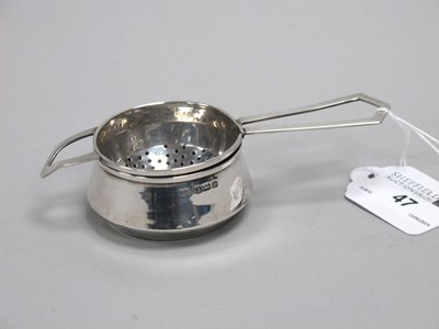 Lot 47 - A Hallmarked Silver Tea Strainer on Stand, RP,...