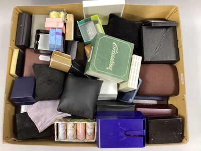 Lot 52 - A Quantity of Empty Jewellery Boxes :- One Box