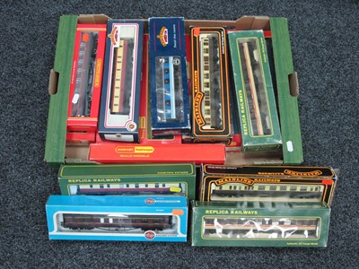 Lot 802 - Sixteen OO Gauge Outline British Coaches by...