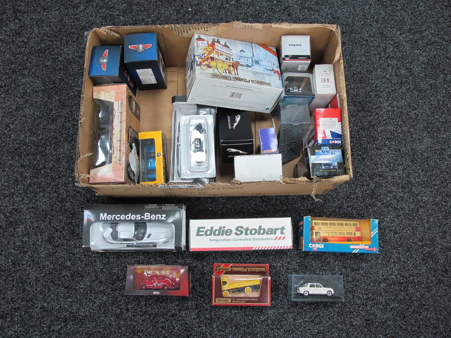 Lot 815 - A Quantity of Diecast Model Vehicles by EFE,...