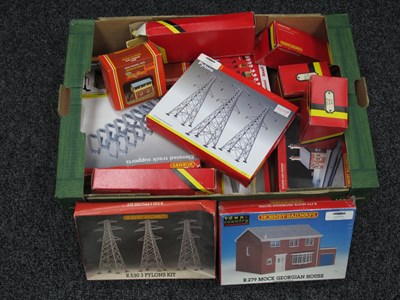 Lot 851 - A Quantity of Hornby OO Scale Lineside...