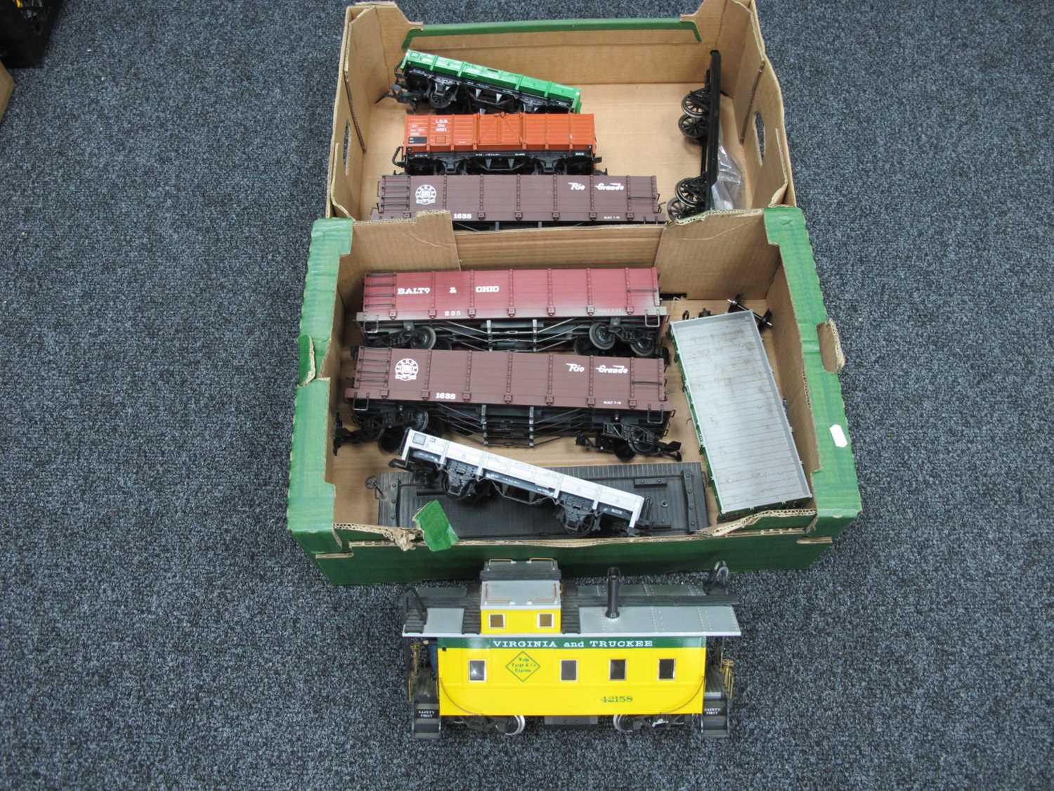 Lot 854 - Ten G Gauge Outline American Rolling Stock...