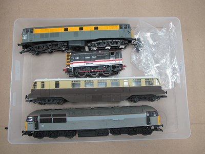 Lot 894 - Four OO Gauge Locomotives by Hornby, Lima...