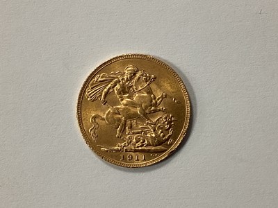 Lot 558 - 1911 George V Gold Sovereign.