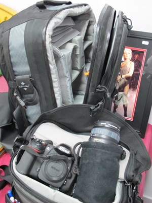 Lot 1366 - Nikon D200 DSLR Camera Body, Nikon AF-S DX...