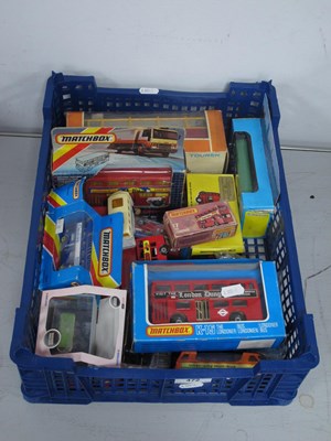 Lot 472 - A Collection of Diecast and Plastic Model...