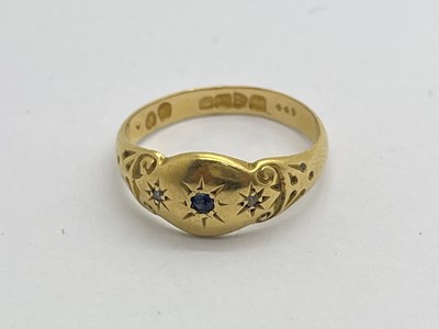 Lot 322 - An Antique 18ct Gold Diamond Set Ring,...