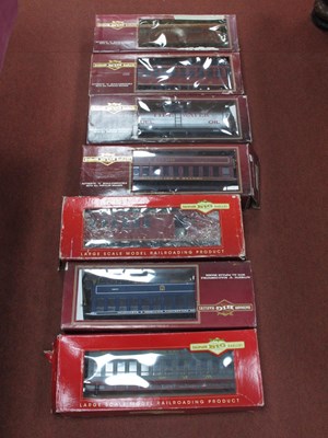 Lot 433 - Seven 'G' Gauge U.S.A Outline Boxed Items of...