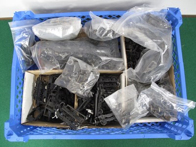 Lot 525 - A Good Quantity of 'OO' Gauge/4mm Coach Bogies,...