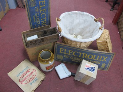 Lot 1151 - Miscellaneous collectables including...