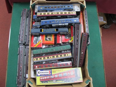 Lot 345 - Thirty 'OO' Gauge/4mm Bogie Coaches, by Hornby,...