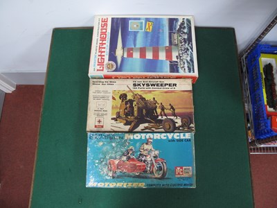 Lot 470 - Three Boxed Vintage Plastic Model Kits...