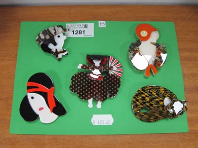 Lot 1281 - Five Modern Brooches.