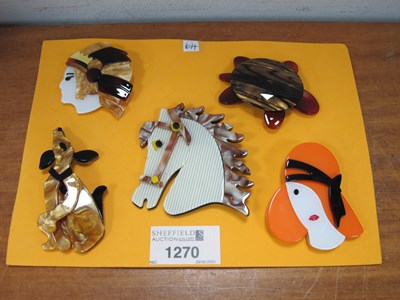 Lot 1270 - Five Modern Brooches.