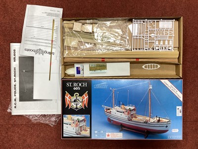 Lot 481 - A Billing Boats 1:72nd Scale Series 600...