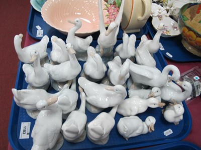 Lot 1183 - Nao Geese Approximately twenty-three:- One Tray.