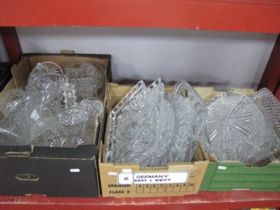 Lot 1078 - Cut Glassware, including fruit bowls, vases,...