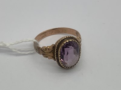 Lot 149 - An Antique 9ct Gold Single Stone Ring, the...