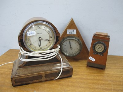 Lot 1454 - Smiths Cricklewood Dashboard Clock, in later...