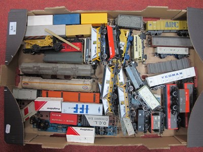 Lot 372 - Approximately Thirty Eight Items of Unboxed...