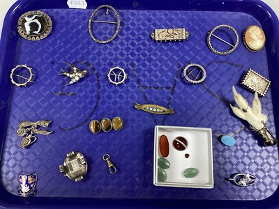 Lot 150 - A Collection of Victorian and Later Jewellery...