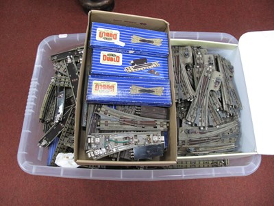 Lot 412 - A Substantial Quantity of Hornby Dublo 'OO'...