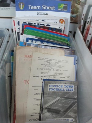 Lot 563 - Programmes 1960's and Later, team sheets,...