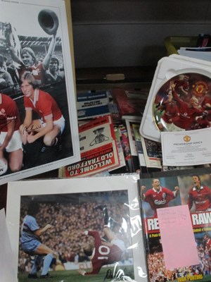 Lot 487 - Manchester United Memorabilia, including...