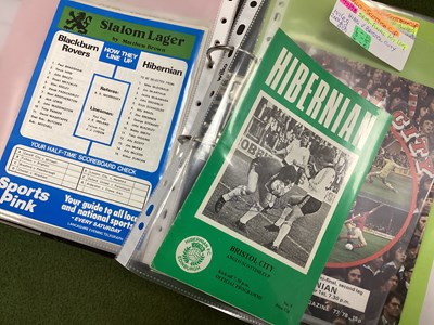 Lot 791 - Hibernian Programmes 1960-77, including 60-1...