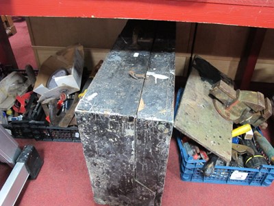 Lot 1088 - Tools- Record No 1 Vice, spanner, planes, saw...