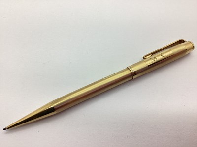 Lot 302 - A 9ct Gold Yard-O-Led Pencil, personalised...