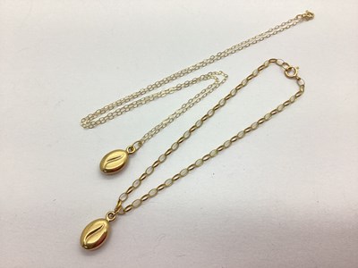 Lot 193 - A Modern Oval Belcher Link Bracelet,...