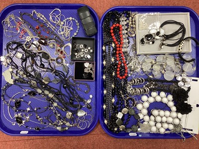 Lot 21 - An Assortment of Costume Jewellery, in hues of...