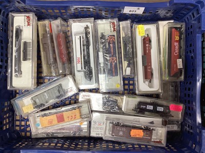 Lot 823 - Nineteen N Gauge Outline American Rolling...