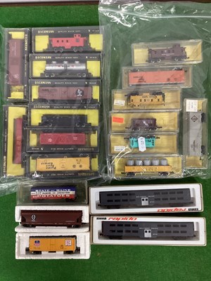 Lot 619 - Twenty N Gauge Outline American Rolling Stock...