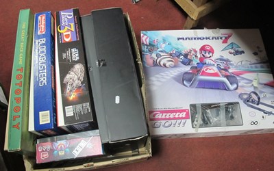 Lot 1138 - Carrera Go Mariokart 7 slot racing system,...