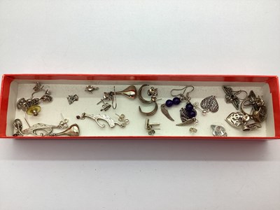 Lot 219 - Modern Earrings, including "925", etc.