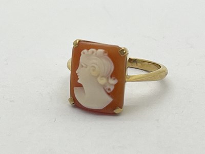 Lot 169 - A Carved Shell Cameo Rectangular Panel Ring,...