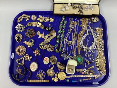 Lot 76 - A Quantity of Gilt Coloured Costume Jewellery,...